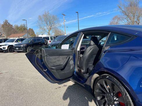 Used 2022 Tesla Model 3 Performance image 26