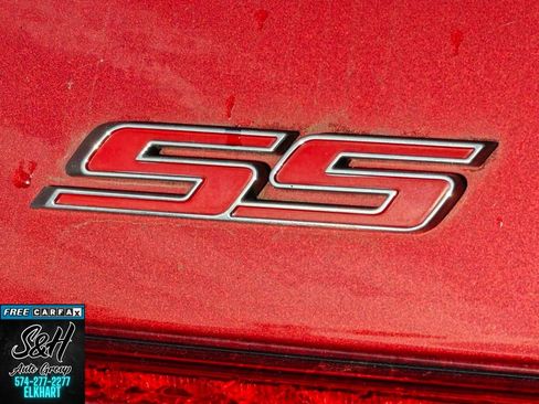 Used 2015 Chevrolet Camaro SS w/ RS Package RWD image 23