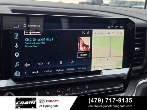 Used 2024 Chevrolet Silverado 2500 High Country w/ Technology Package AWD/4WD image 16