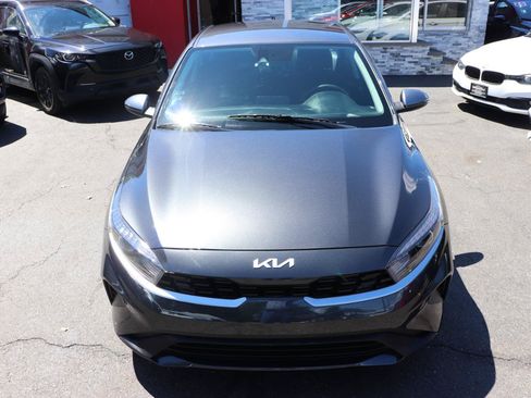 Used 2023 Kia Forte LXS FWD image 9