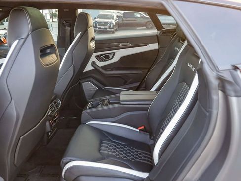 Used 2023 Lamborghini Urus S image 23