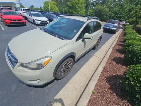 Used 2013 Subaru Crosstrek 2.0i Limited w/ Popular Pkg 2 AWD/4WD image 4