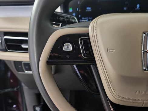 Used 2023 Lincoln Aviator AWD w/ Premium Package image 24