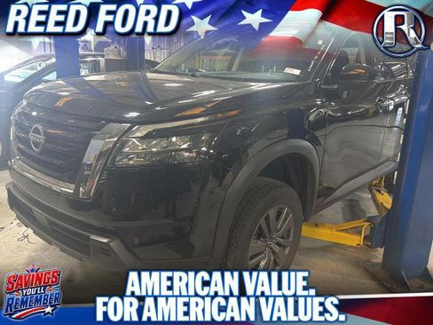 Used 2025 Nissan Pathfinder SV AWD/4WD image 1