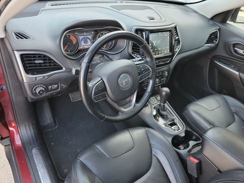 Used 2020 Jeep Cherokee Limited AWD/4WD image 8