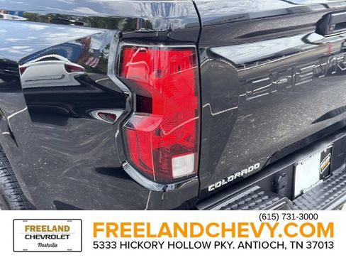 Used 2024 Chevrolet Colorado LT w/ LT Convenience Package II RWD image 12