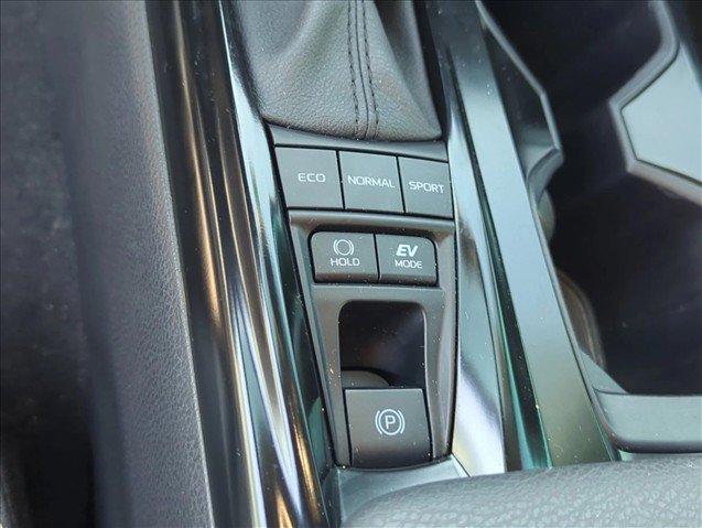 Certified 2025 Toyota Camry SE FWD image 24