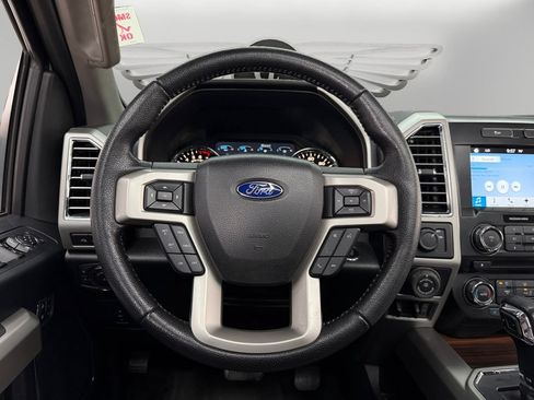Used 2016 Ford F150 Lariat w/ Equipment Group 501A Mid RWD image 12