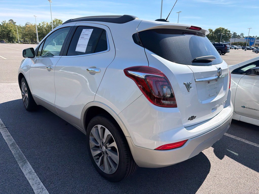 Used 2020 Buick Encore Preferred AWD/4WD image 18