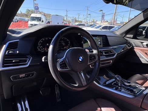 Used 2022 BMW X5 M50i w/ Executive Package image 12