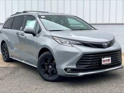 New 2025 Toyota Sienna XLE Woodland Edition