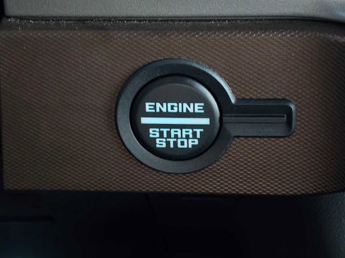 Used 2022 Ford Bronco Outer Banks w/ Sasquatch Package image 27