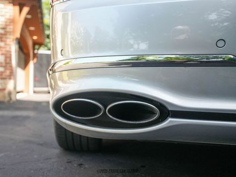 Used 2022 Bentley Flying Spur V8 image 60