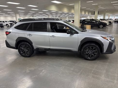 Used 2024 Subaru Outback Onyx Edition image 8