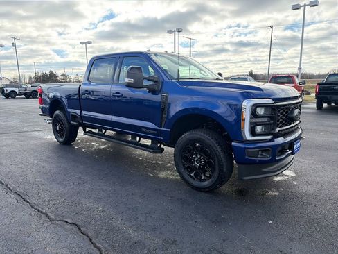 New 2026 Ford F350 Lariat w/ Black Appearance Package image 7