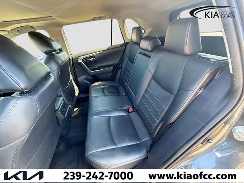 Used 2021 Toyota RAV4 Limited image 21
