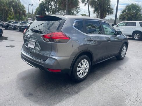 Used 2017 Nissan Rogue S FWD image 6
