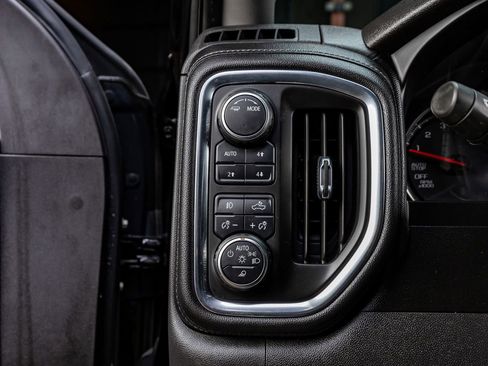 Used 2021 Chevrolet Silverado 1500 LT Trail Boss w/ Convenience Package II image 21