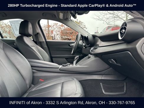 Used 2018 Alfa Romeo Giulia AWD image 25