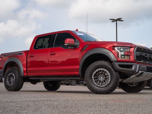 Certified 2020 Ford F150 Raptor w/ Equipment Group 802A Luxury AWD/4WD image 7
