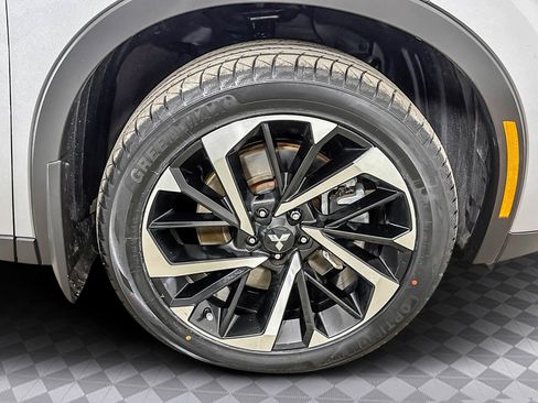 Used 2022 Mitsubishi Outlander SE image 38