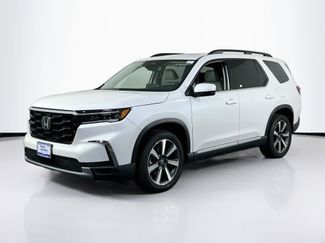 Used 2023 Honda Pilot Touring video 1