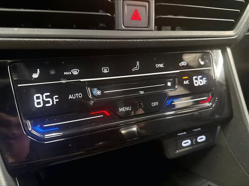 Used 2026 Volkswagen Jetta Sport FWD image 17