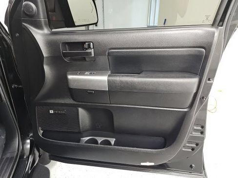 Used 2020 Toyota Sequoia TRD Pro w/ Carpet Mat Package (TMS) AWD/4WD image 42