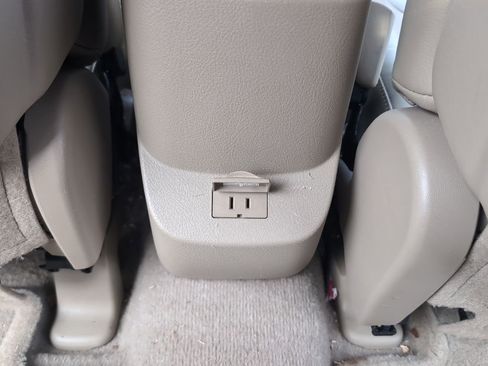 Used 2011 Toyota RAV4 Limited image 19