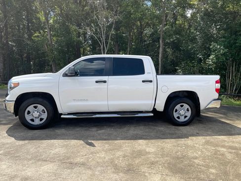 Used 2019 Toyota Tundra SR5 RWD image 2