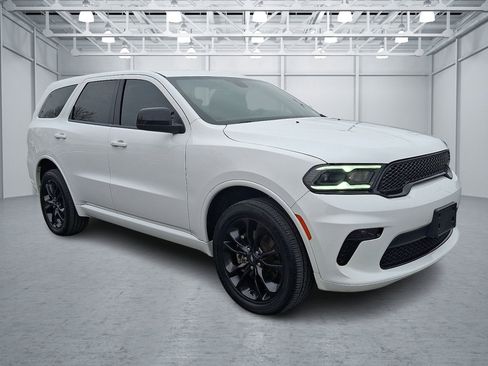 Used 2022 Dodge Durango SXT w/ Blacktop Package image 7