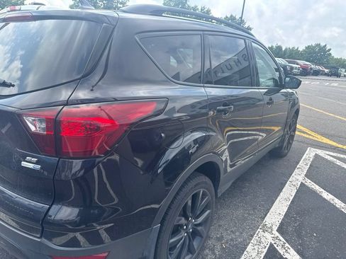 Used 2019 Ford Escape SE AWD/4WD image 5