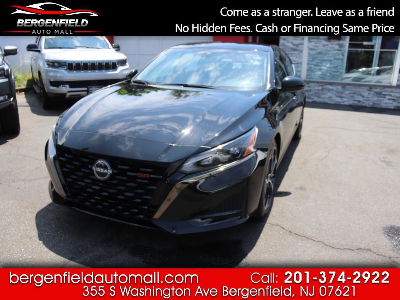 Used 2024 Nissan Altima 2.5 SR FWD image 1