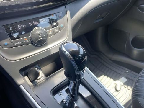 Used 2018 Nissan Sentra SV FWD image 30