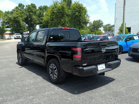 Used 2024 Nissan Frontier SL w/ Technology Package RWD image 8