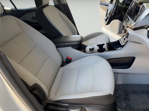 Used 2019 GMC Terrain SLE w/ Driver Convenience Package FWD image 13