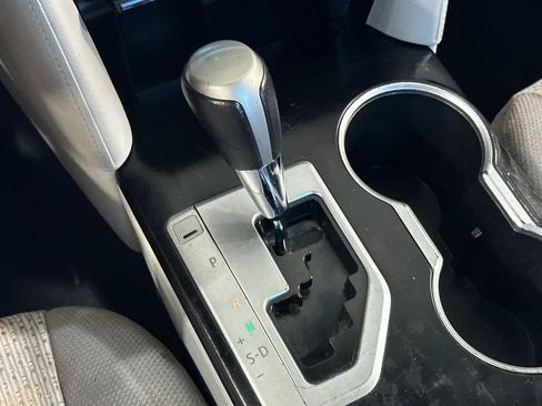 Used 2014 Toyota Camry LE FWD image 23