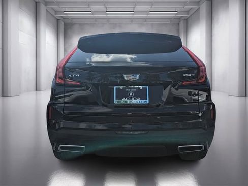 Used 2025 Cadillac XT4 Premium Luxury image 5