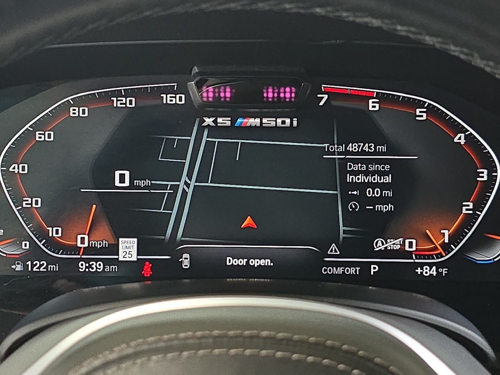 Used 2021 BMW X5 M50i AWD/4WD image 22