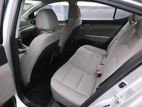 Used 2018 Hyundai Elantra SEL image 23