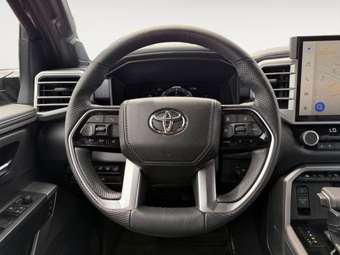 Used 2025 Toyota Tundra Platinum AWD/4WD image 16