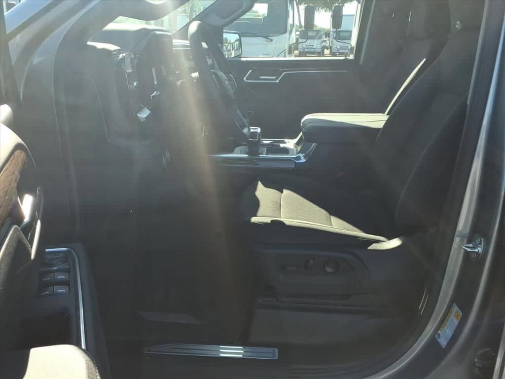 New 2026 Chevrolet Silverado 1500 LT w/ Texas Edition Plus RWD image 16