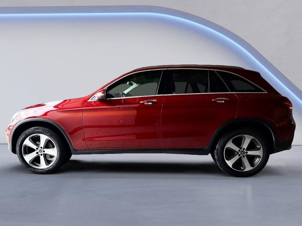 Used 2019 Mercedes-Benz GLC 300 4MATIC image 4