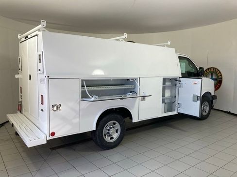 New 2026 Chevrolet Express 3500 w/ Power Convenience Package RWD image 13