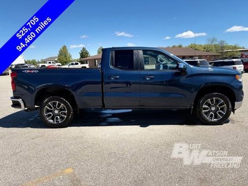 Used 2022 Chevrolet Silverado 1500 LT AWD/4WD image 8