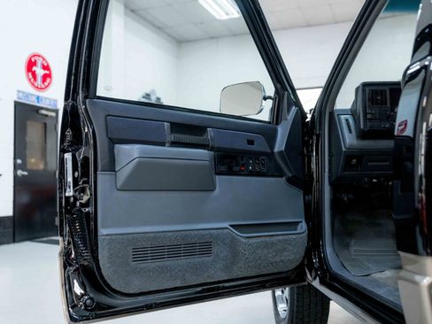 Used 1988 Chevrolet Silverado 1500 4x4 Regular Cab image 40