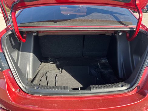 Used 2017 Toyota Yaris iA image 34