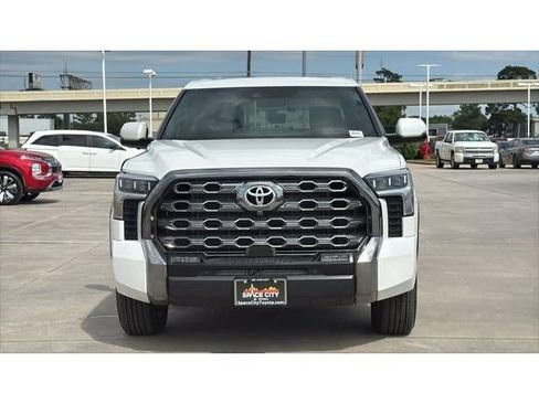 Used 2025 Toyota Tundra Platinum AWD/4WD image 9