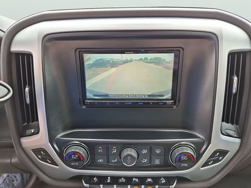 Used 2018 GMC Sierra 1500 SLT AWD/4WD image 33