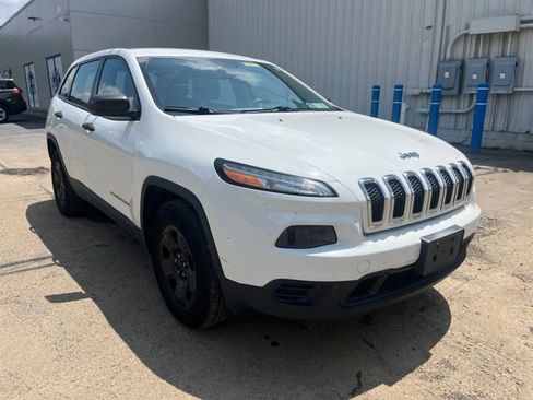 Used 2014 Jeep Cherokee Sport AWD/4WD image 3